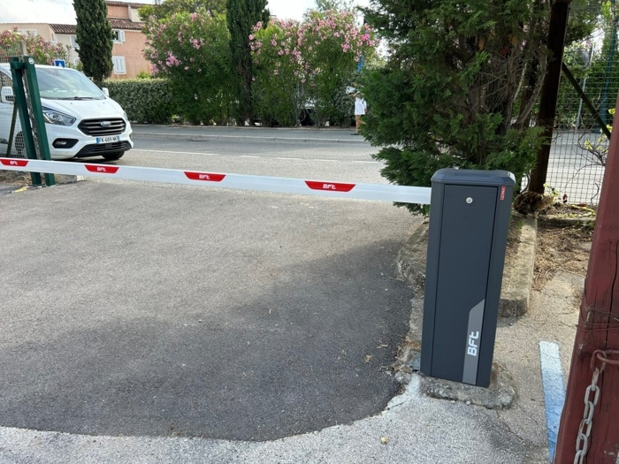 à port Grimaud Aurelien service automatisme barrière BFT Giotto ultra bt